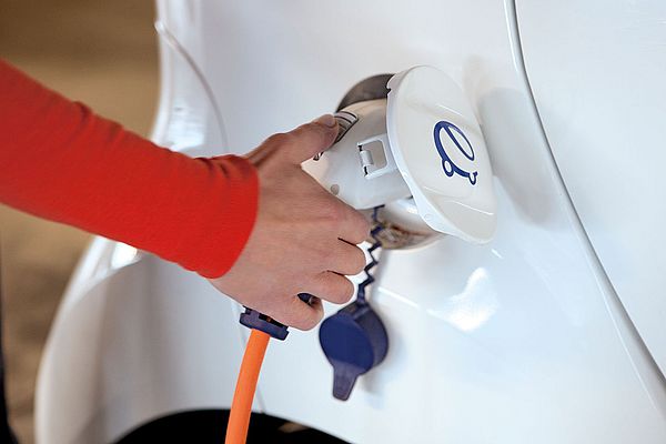 Aufladen des Elektroautos: einfach, schnell und sauber (© Innogy SE)